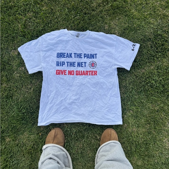 Y2K LA Gippers Kia Forum Graphic Tee - Picture 1 of 3